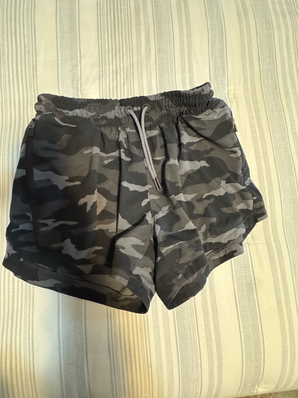 Athleta Girls' Gray & Black Camo Active Shorts